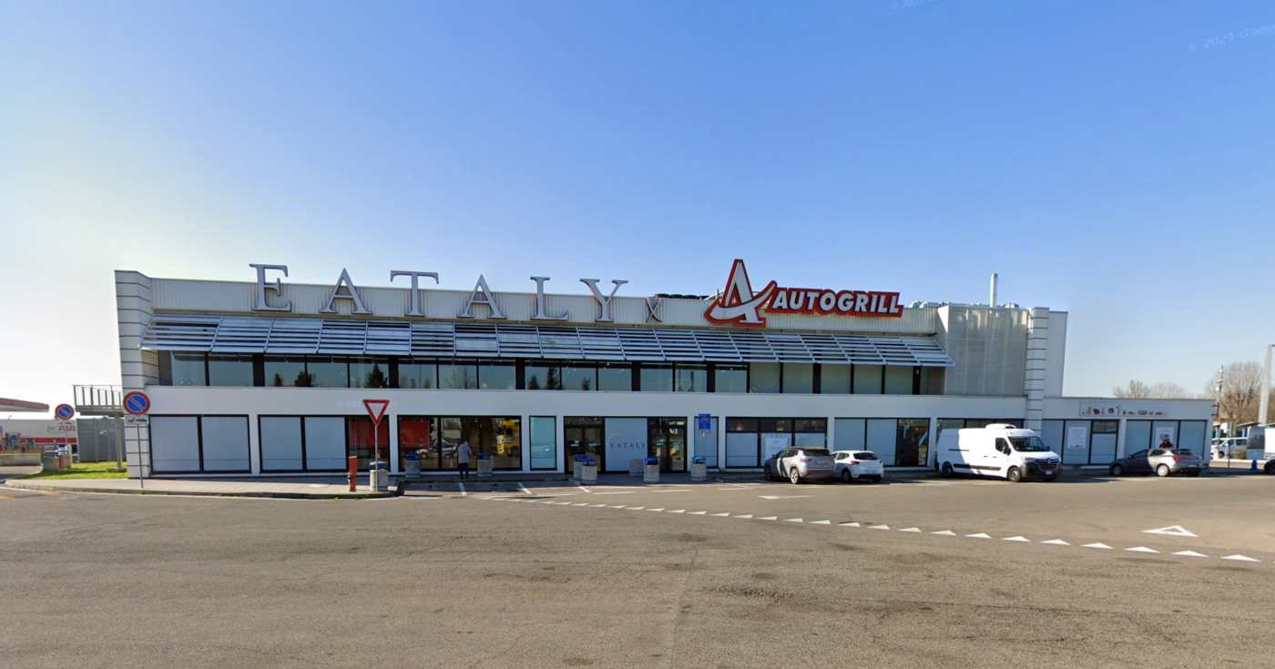Il locale Autogrill Secchia Ovest sull'Autostrada A1 (repertorio)