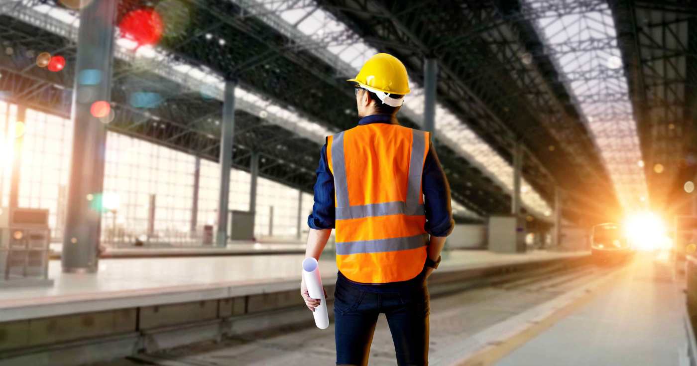 Un ingegnere del gruppo Ferrovie dello Stato (repertorio)