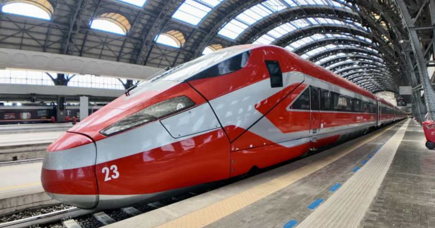 Il treno ad alta velocità ETR1000 di Hitachi Rail (repertorio)
