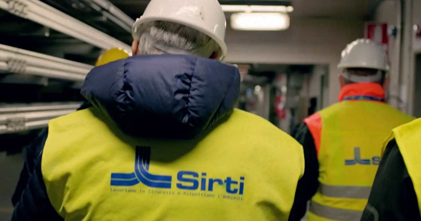 Un gruppo di tecnici Sirti (repertorio)